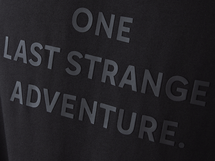 1712304-008 | STRANGER THINGS HOPPER TUNNELS TEE | BLACK